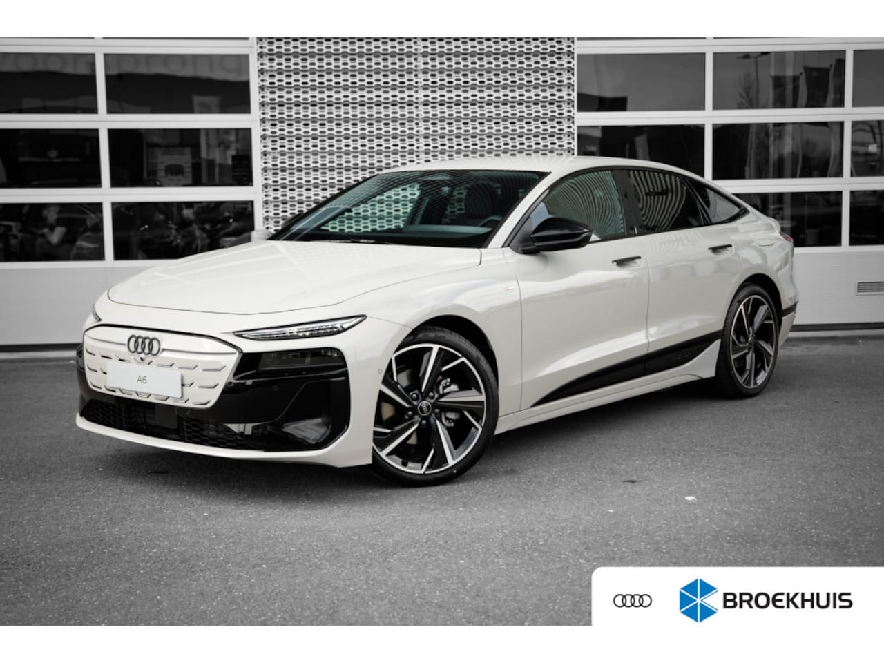 Audi A6 Sportback e-tro - Sportback e-tron Audi Advanced edition 83 kWh | Keyless | 360 camera | Adaptive cruise - AutoWereld.nl