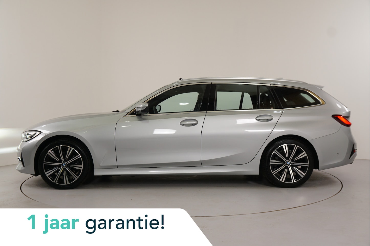 BMW 3-serie Touring - 320d Corporate High Executive | Trekhaak | Hud | Panorama | - AutoWereld.nl
