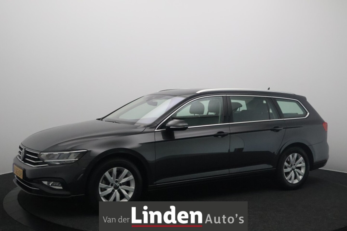 Volkswagen Passat Variant - 1.5 TSI Business 150PK| DSG Automaat | Virtual Cockpit | Carplay | Navigatie | Camera - AutoWereld.nl