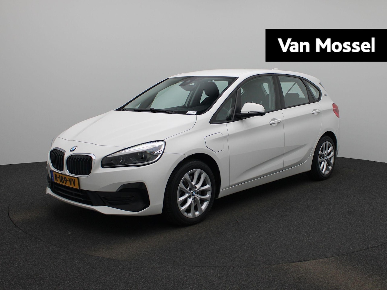BMW 2-serie Active Tourer - 225xe iPerformance Executive | Navigatie | PDC Achter | Cruise Controle | Automaat | - AutoWereld.nl