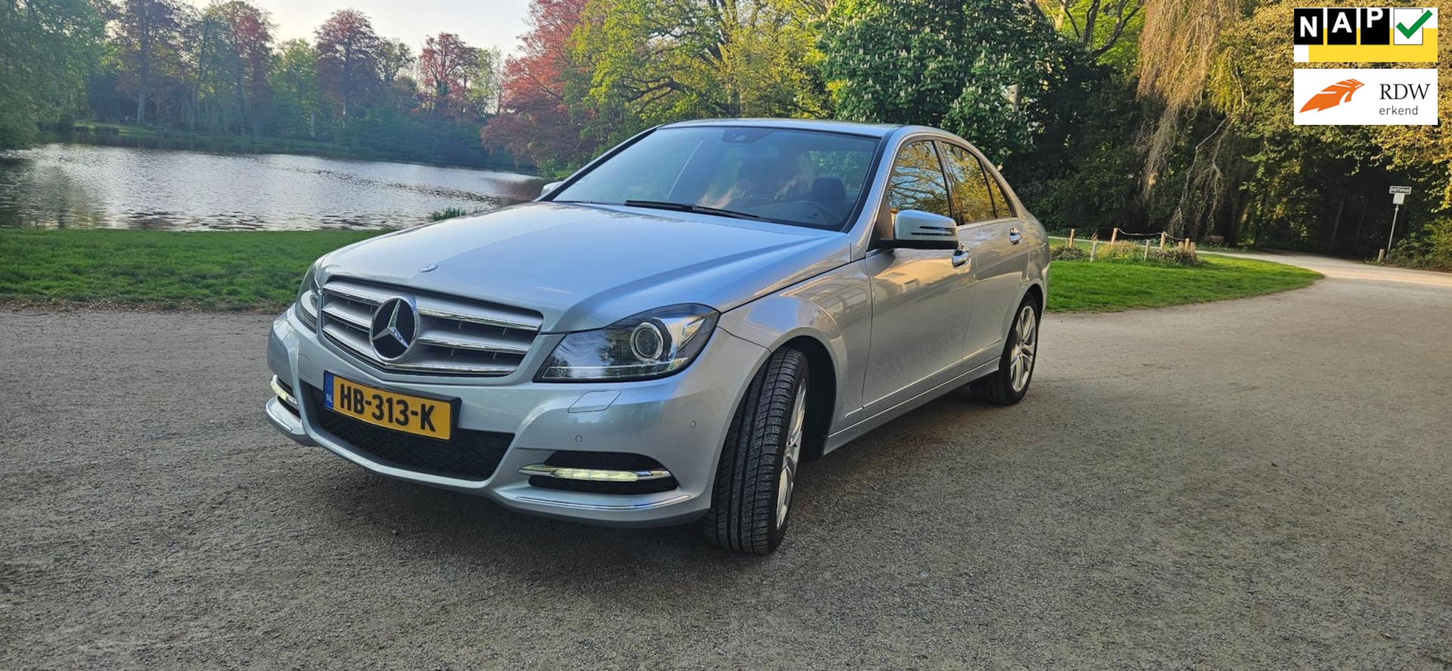 Mercedes-Benz C-klasse - 180 Avantgarde in absolute nieuwst.!! electr. schuif kantel dak, lm velgen, lederen stuurw - AutoWereld.nl