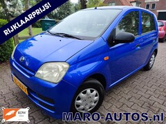 Daihatsu Cuore - 1.0-12V 5d. 100th. Anniversary | NW. DISTR.+KOPP. 5-DEURS Boekjes 2009| RIJKLAAR