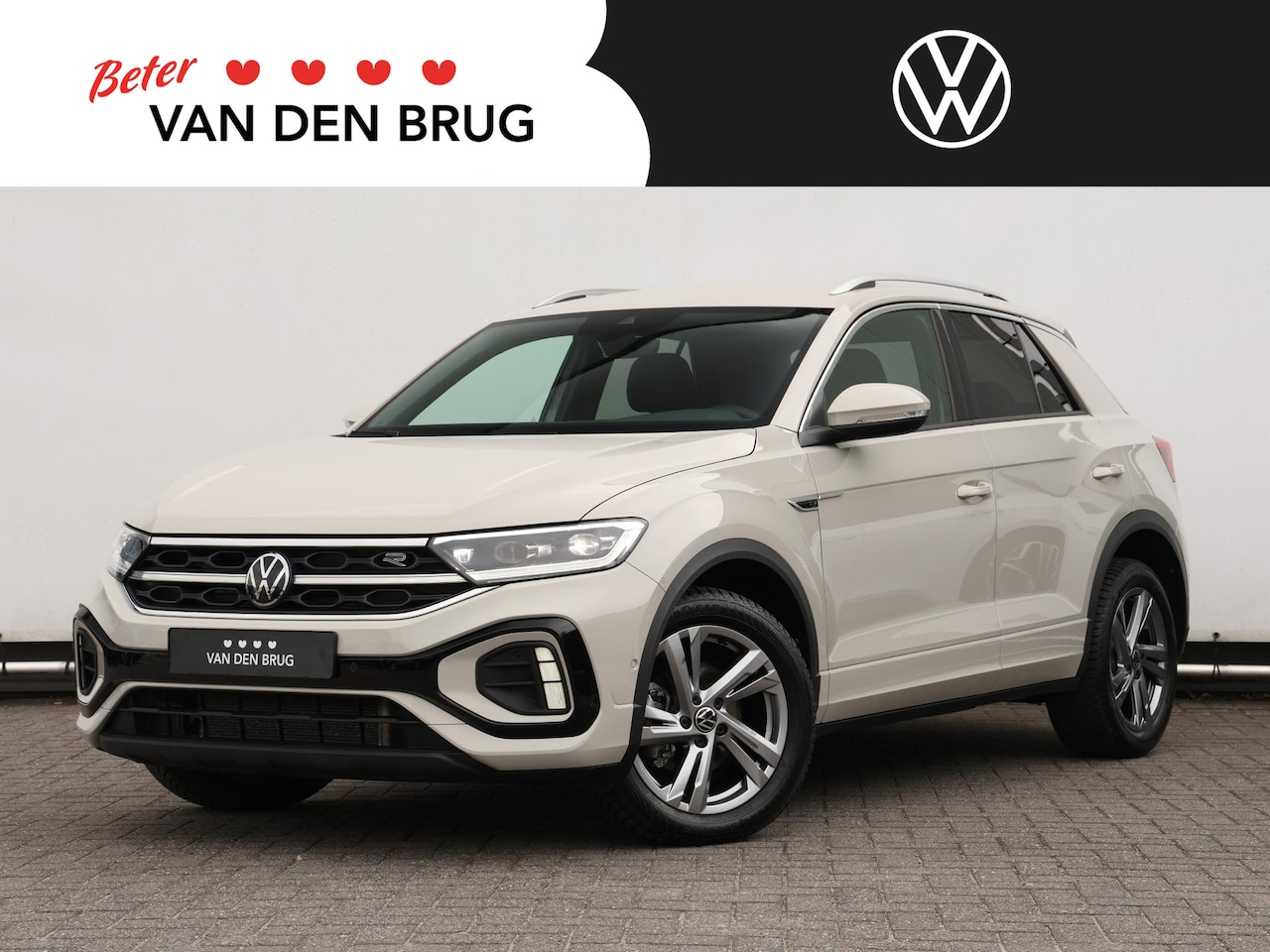 Volkswagen T-Roc - 1.5 TSI R-Line 150pk DSG | LED | Stuur- en stoelverwarming | Side assist | Camera | Naviga - AutoWereld.nl