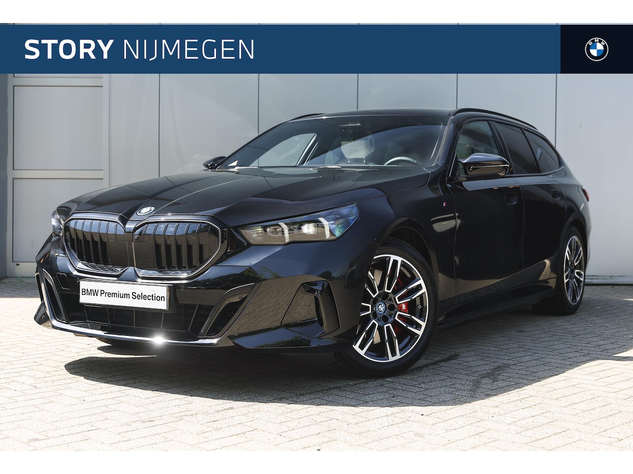 BMW i5 Touring - eDrive40 M Sport / Trekhaak / Bowers & Wilkins / Adaptieve LED / Stoelventilatie / Parking - AutoWereld.nl