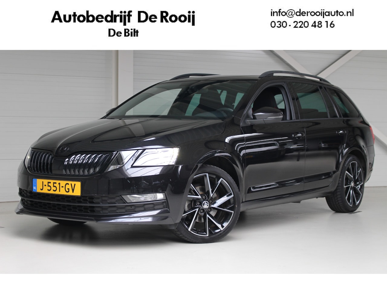 Skoda Octavia Combi - 1.5 TSI DSG Greentech Sport Business Navigatie | 18" Velgen |  Led | - AutoWereld.nl