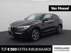Alfa Romeo Stelvio - 2.0 T AWD Sprint | Automaat | Half-Leder | Navigatie | Climate control | Parkeer sensoren