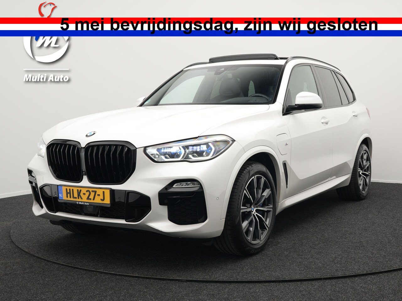 BMW X5 - xDrive45e M Sport Plug In Hybrid 394pk Dealer O.H. PHEV | Panodak | Luchtvering | Lederen - AutoWereld.nl