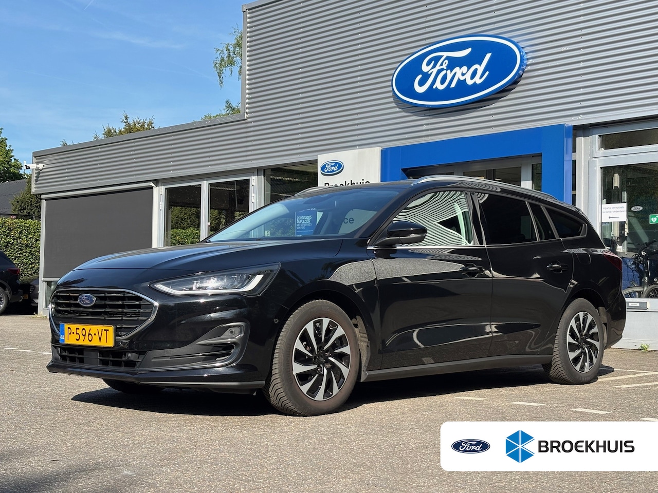 Ford Focus Wagon - Ford 1.0EB HYBRID TITANIUM | NL-AUTO! | WINTERPACK | CAMERA | DEALER OH! | 1 EIGENAAR! | A - AutoWereld.nl