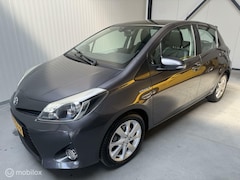 Toyota Yaris - 1.5 Full Hybrid Dynamic automaat Panoramadak