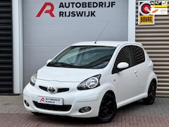 Toyota Aygo - 1.0-12V Dynamic Navigator