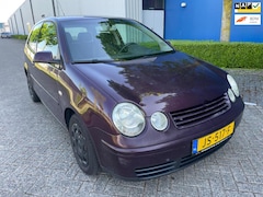 Volkswagen Polo - 1.4-16V Sportline. Airco, Elekt.raam, Apk tot 12-11-2025