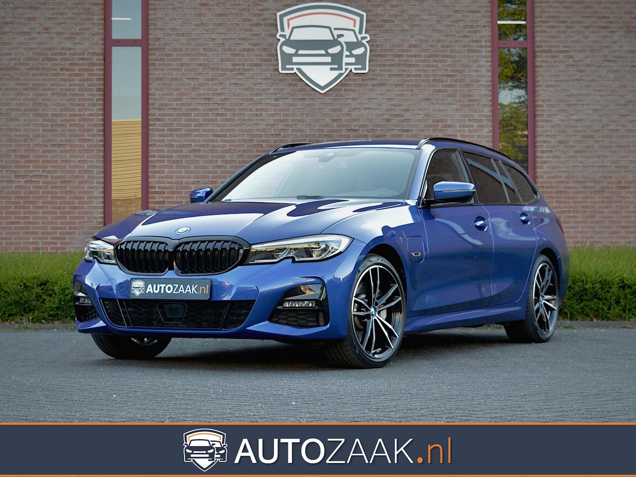 BMW 3-serie Touring - 330e Business Edition M Sport - AutoWereld.nl