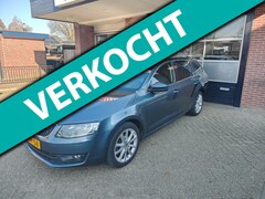 Skoda Octavia Combi - 1.4 TSI Elegance Businessline, Trekhaak, PDC, Cruise, Keyless, Navi, PDC, Xenon, NAP