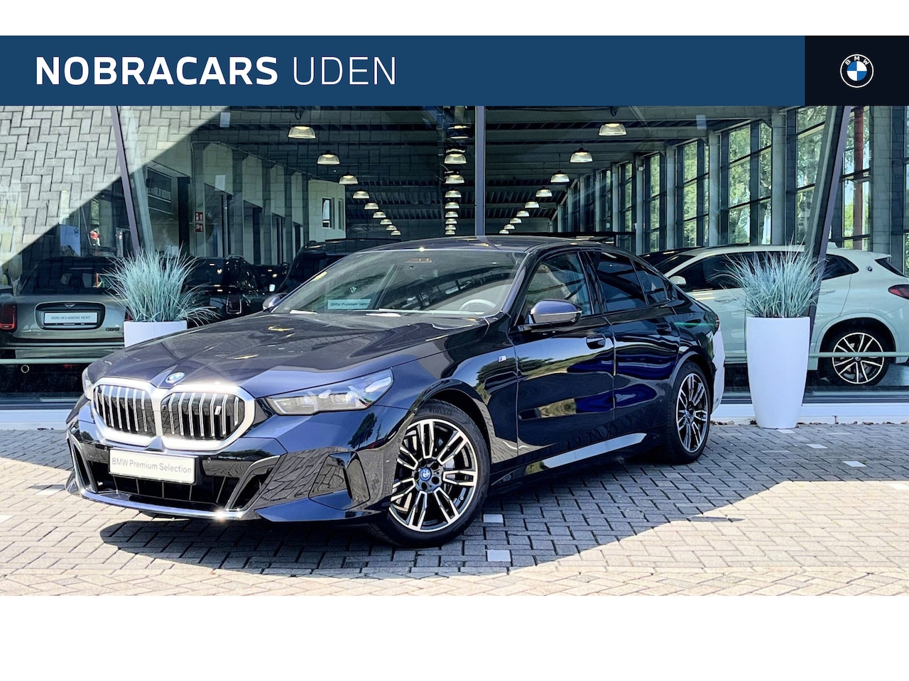 BMW i5 - eDrive40 High Executive M Sport / Adaptieve LED / Parking Assistant Plus / Live Cockpit Pr - AutoWereld.nl