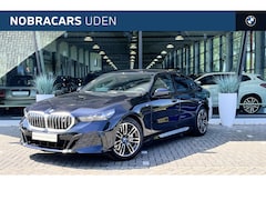 BMW i5 - eDrive40 High Executive M Sport / Adaptieve LED / Parking Assistant Plus / Live Cockpit Pr