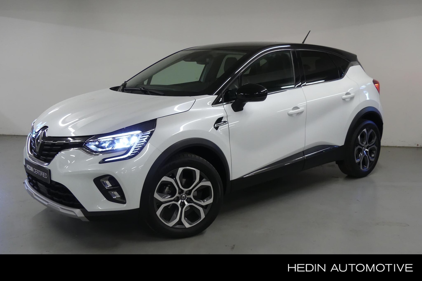 Renault Captur - TCe 130 EDC Intens | Easy Link Multimedia & Navigatie | LED Pure Vision | Parkeersensoren - AutoWereld.nl