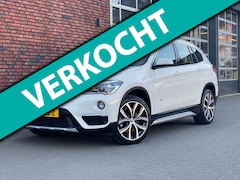 BMW X1 - XDrive20i Centennial High Executive Panoramadak/Trekhaak