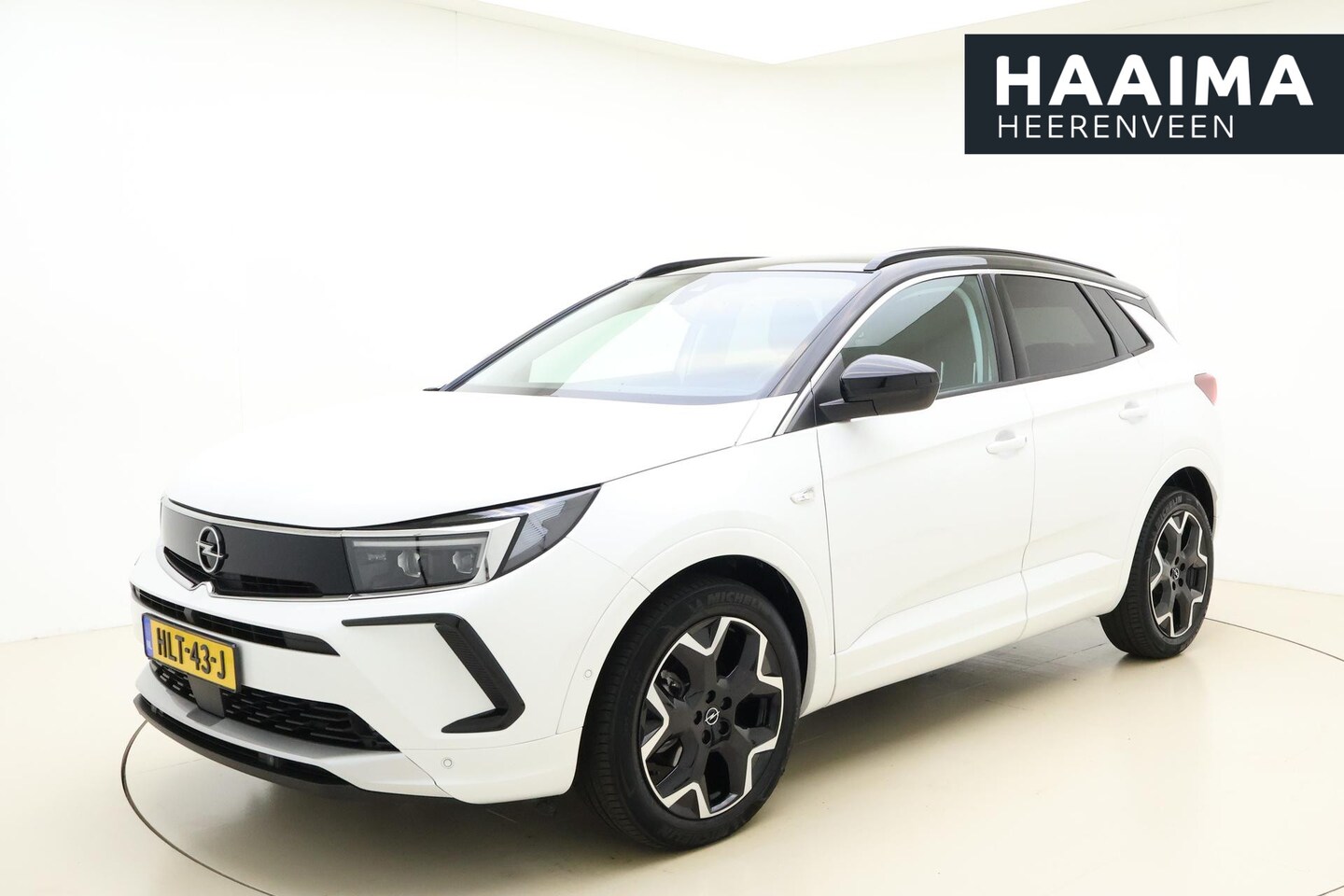 Opel Grandland - 1.2 Turbo Ultimate Automaat | Navigatie | AGR stoelen | Adaptive Cruise control | Stoel + - AutoWereld.nl