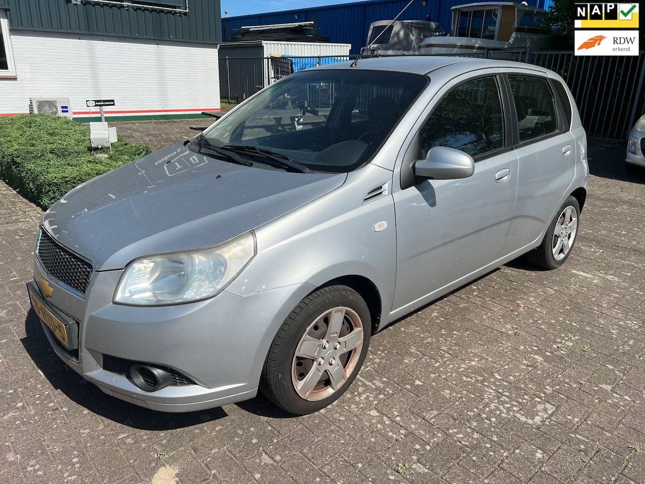 Chevrolet Aveo - 1.4 16V LS LOOPT OP 3 CILINDERS - AutoWereld.nl