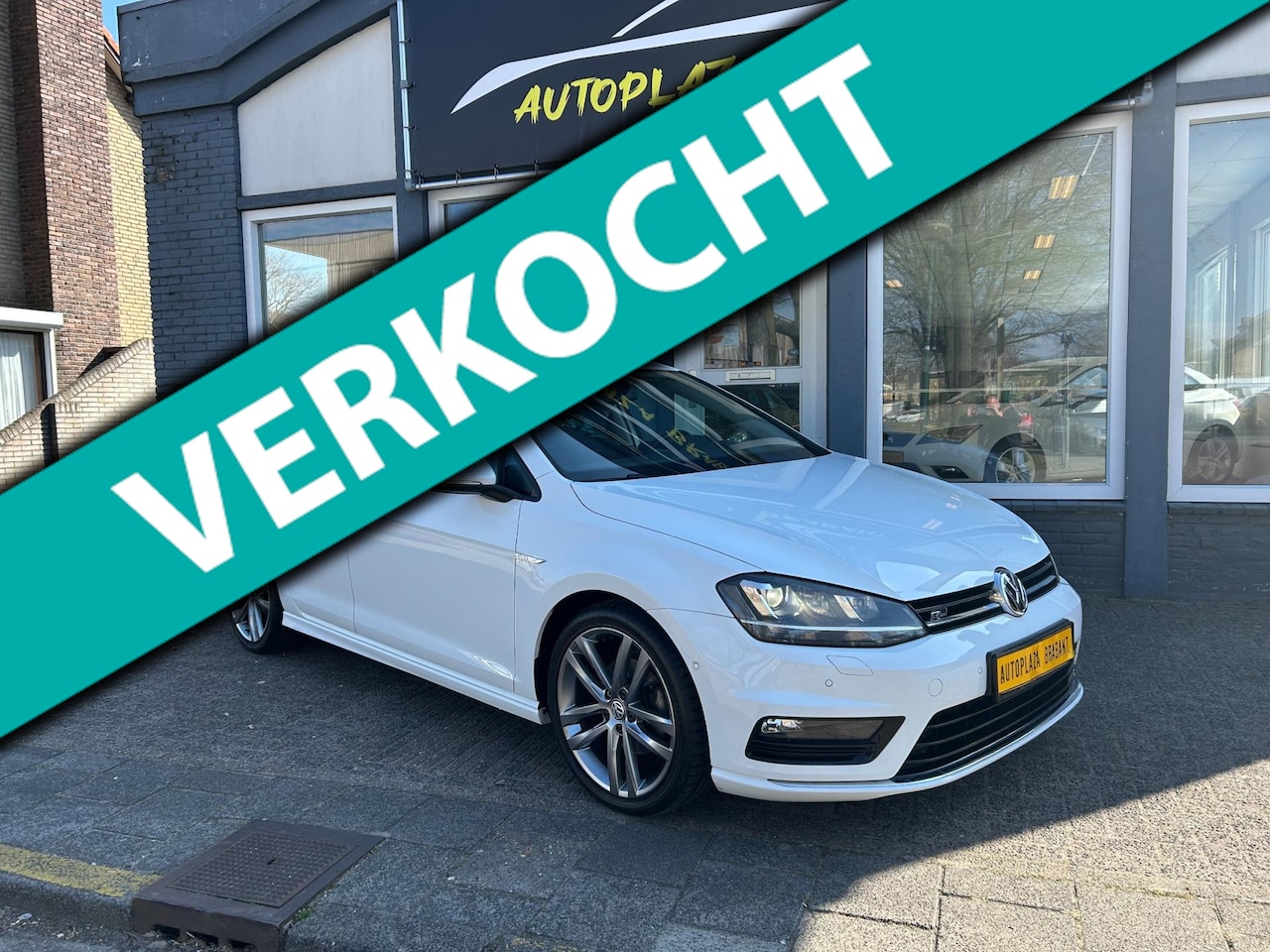 Volkswagen Golf - 1.4 TSI / R-LINE / NAVI / CRUISE / PDC - AutoWereld.nl