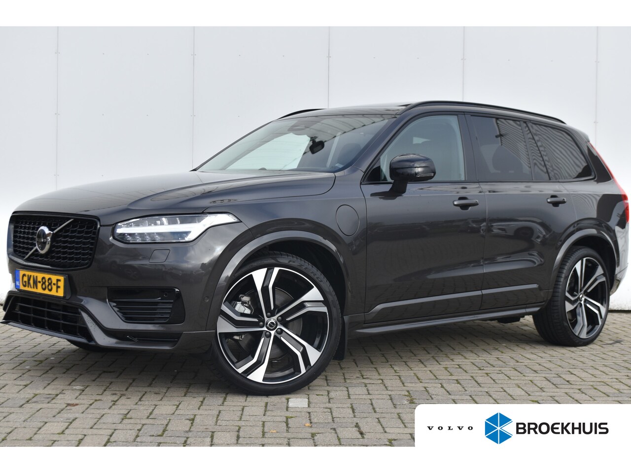 Volvo XC90 - Volvo T8 Ultimate Dark |Massage | LageKM | B&W| Panodak - AutoWereld.nl