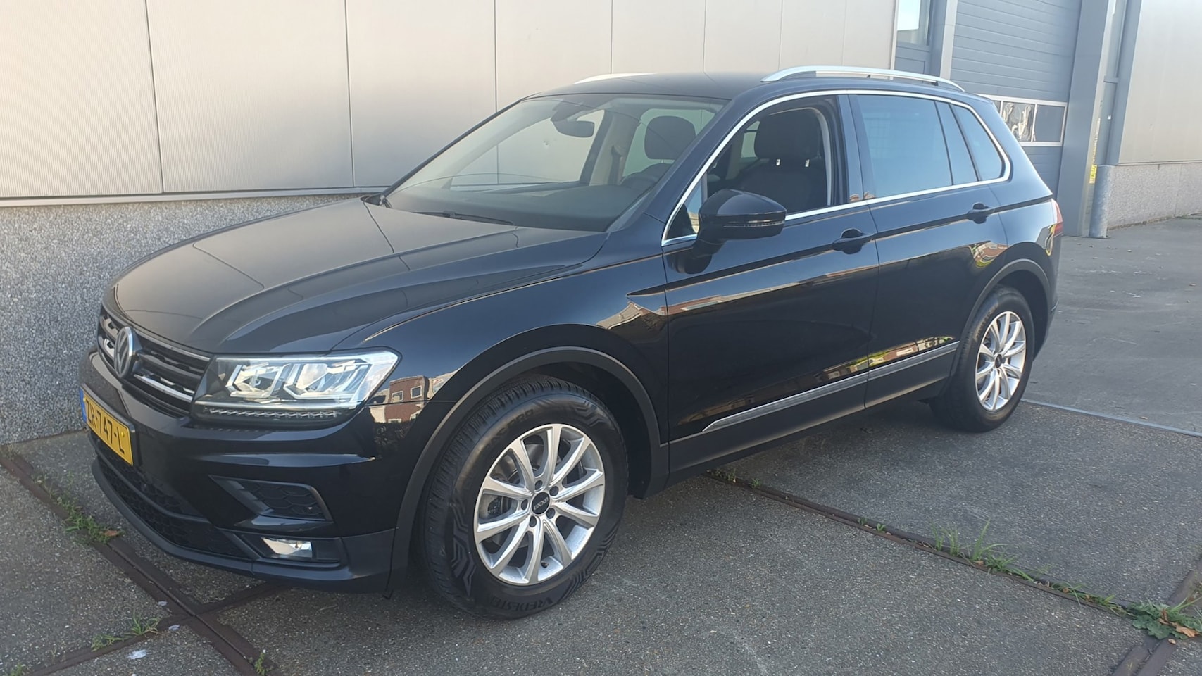 Volkswagen Tiguan - 1.5 TSI ACT Comfortline Business 1.5 TSI ACT Comfortline Business - AutoWereld.nl