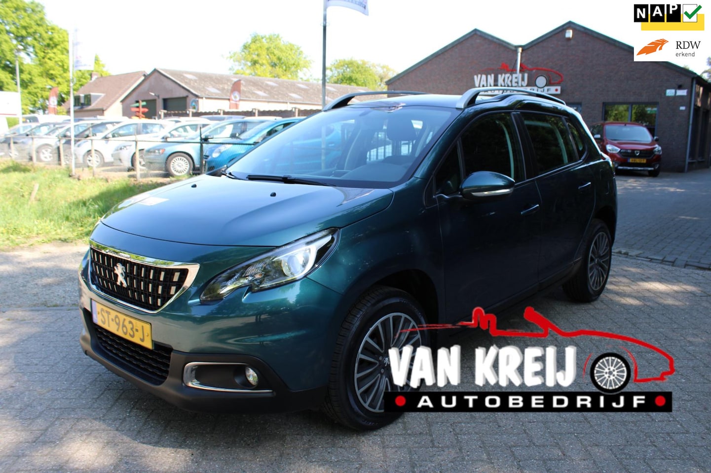 Peugeot 2008 - 1.2 PureTech Blue Lion 1.2 PureTech Blue Lion, Panoramadak Airco, Navi, Cruise, Nap - AutoWereld.nl