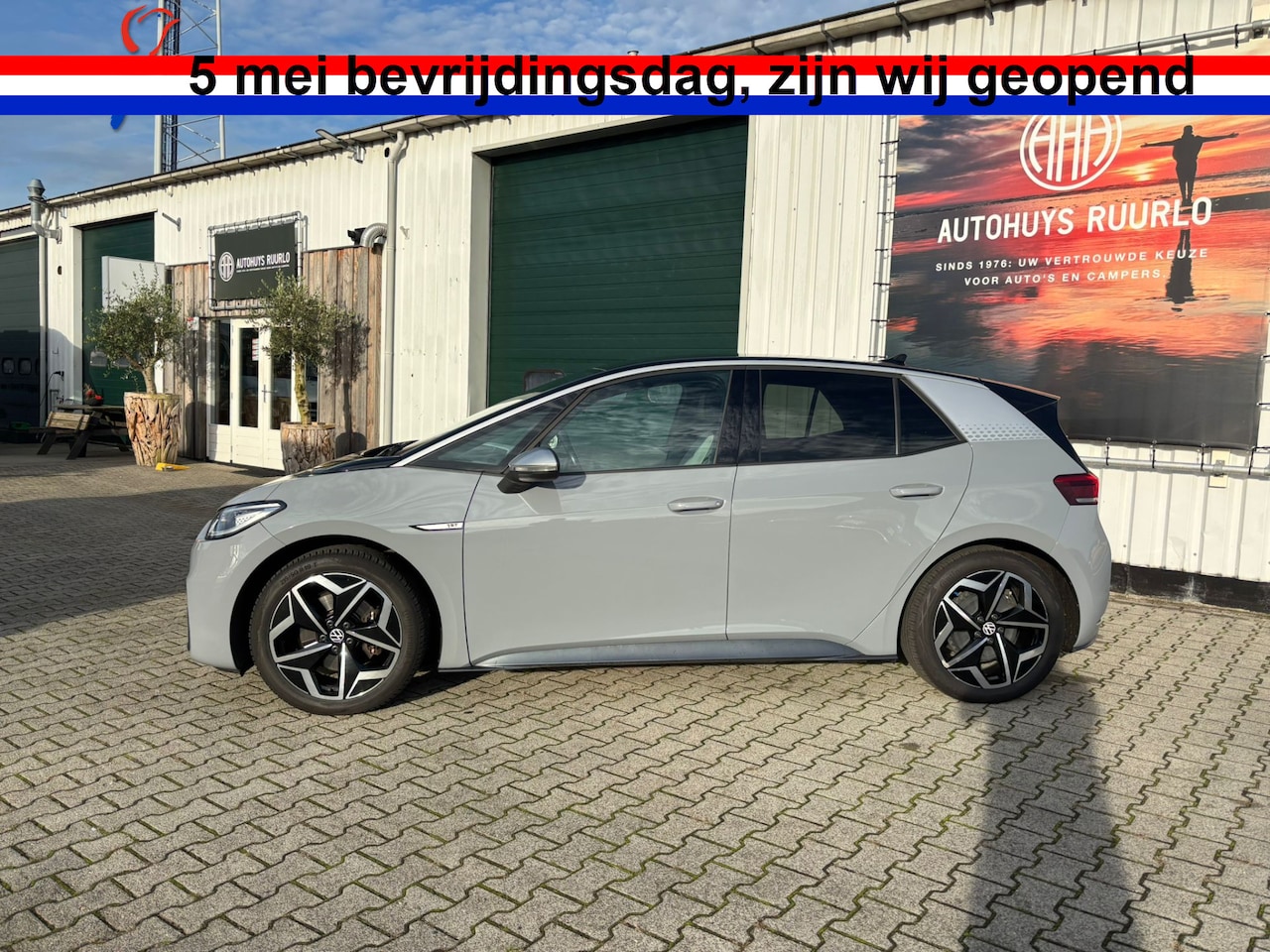 Volkswagen ID.3 - First Plus 58 kWh Dealeronderhouden   velgen trekhaak - AutoWereld.nl