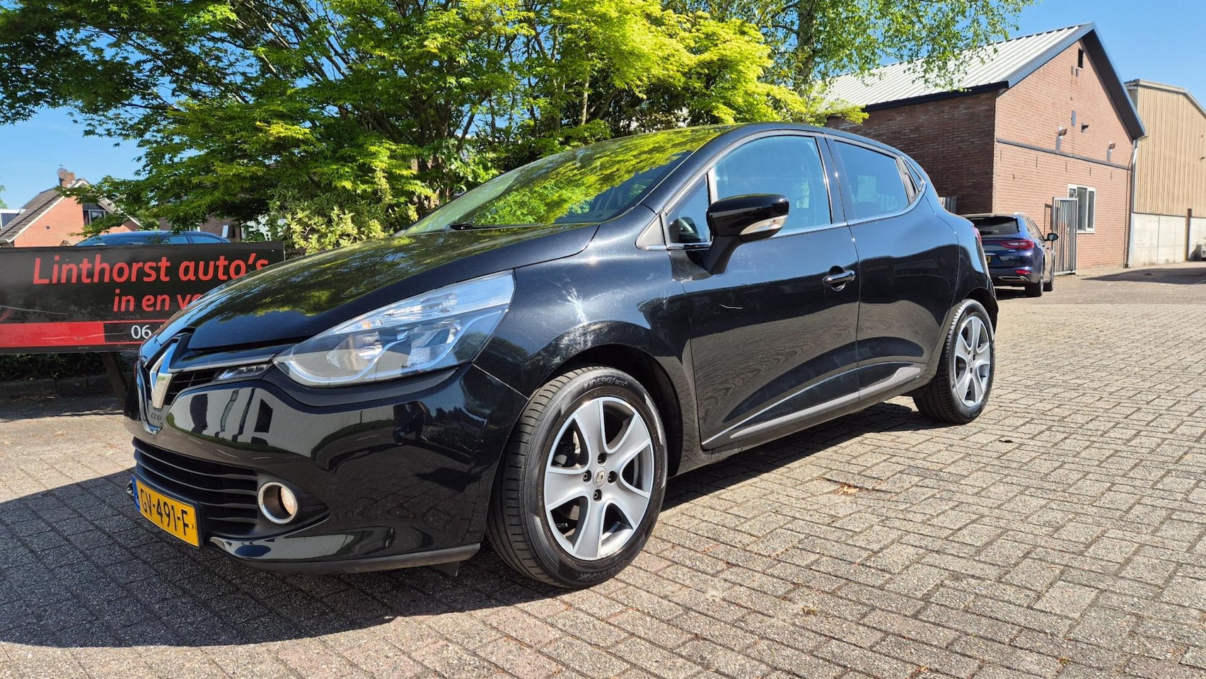 Renault Clio - 1.5 dCi ECO Night&Day-NAVI-BJ 2015 - AutoWereld.nl