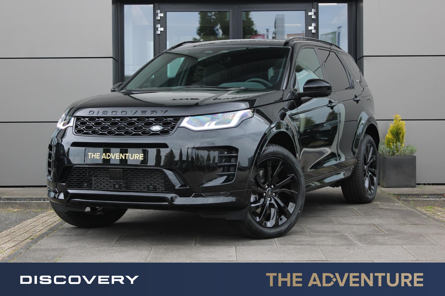 Land Rover Discovery Sport - 1.5 P270e Dynamic Edition | Pano | Trekhaak | Cold Climate - AutoWereld.nl