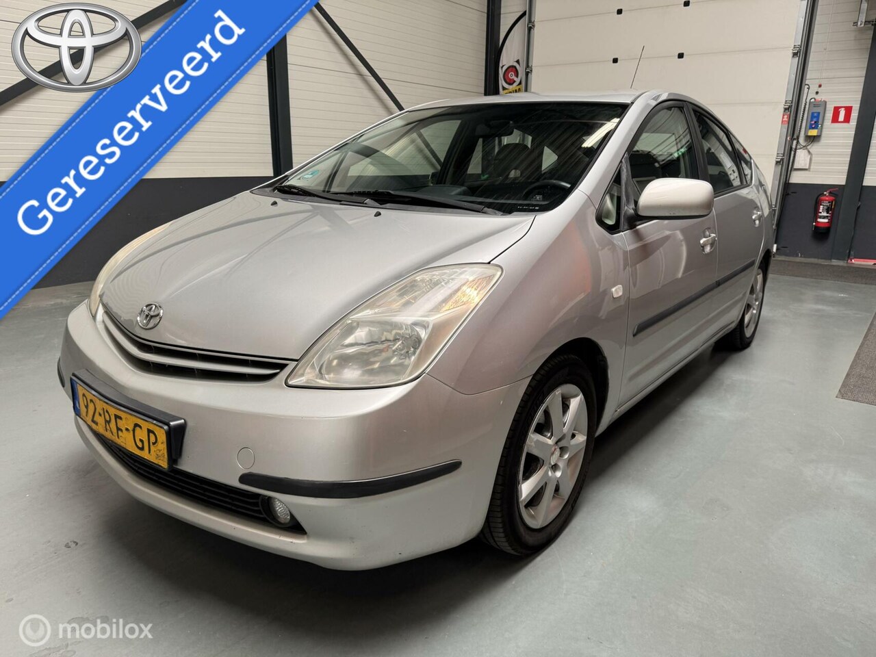 Toyota Prius - 1.5 VVT-i Hybrid Comfort - AutoWereld.nl