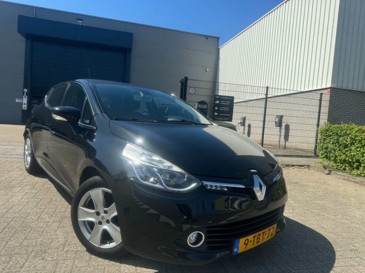 Renault Clio - 1.5 dCi Keyless Start&Entry|Clima Dynamique 2014 - AutoWereld.nl