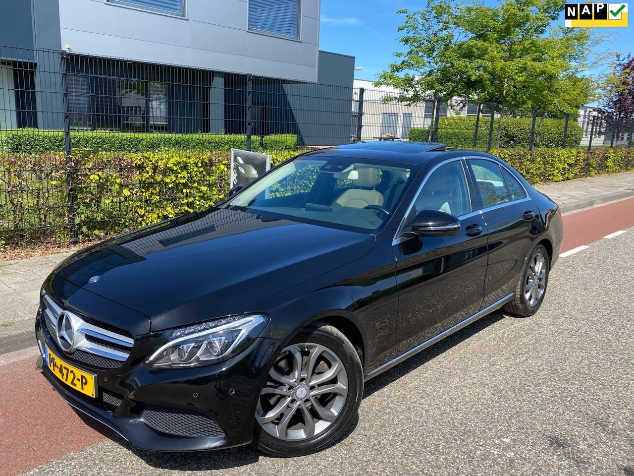 Mercedes-Benz C-klasse - 180 Prestige Navi Leer Schuifdak Cruise-control Stoelvrw Trekhaak - AutoWereld.nl