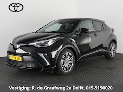 Toyota C-HR - 2.0 Hybrid Executive 184 PK | Navigatie | Stoelverwarming | Half Leder |