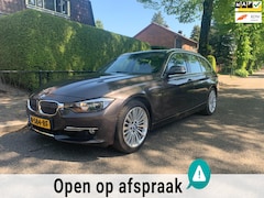 BMW 3-serie Touring - 328i XDrive 245PK Aut leder navigatie keyless cruise PDC