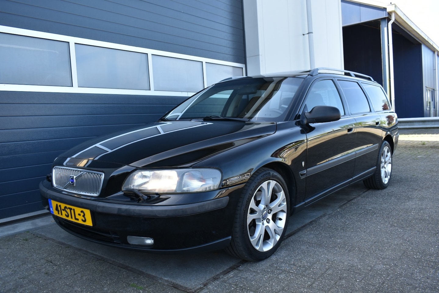 Volvo V70 - 2.3 T-5 automaat - AutoWereld.nl