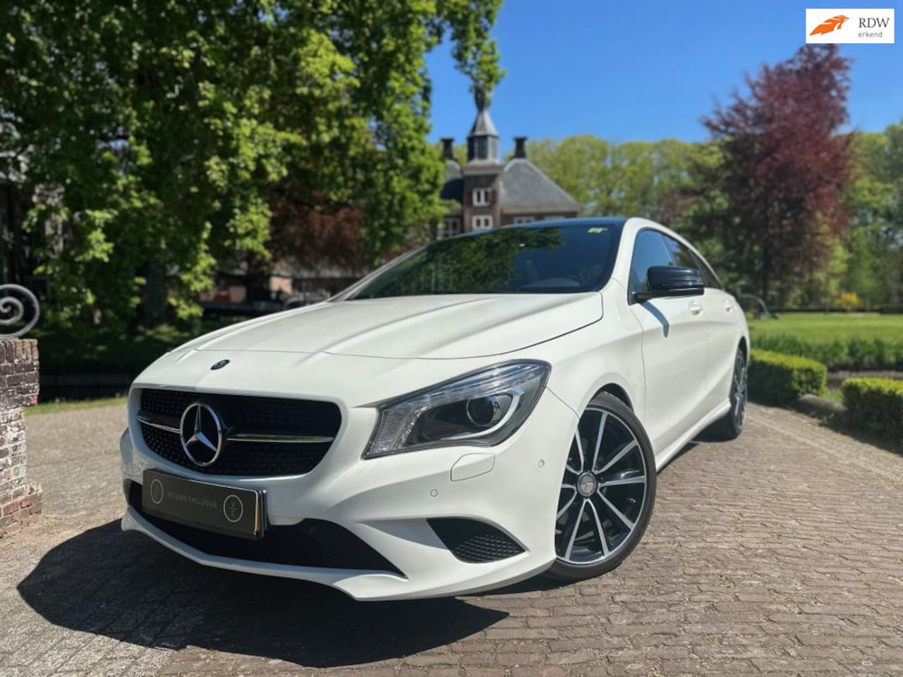 Mercedes-Benz CLA-klasse Shooting Brake - 180 | Night-Pakket | Navi | Pano | LMV | - AutoWereld.nl