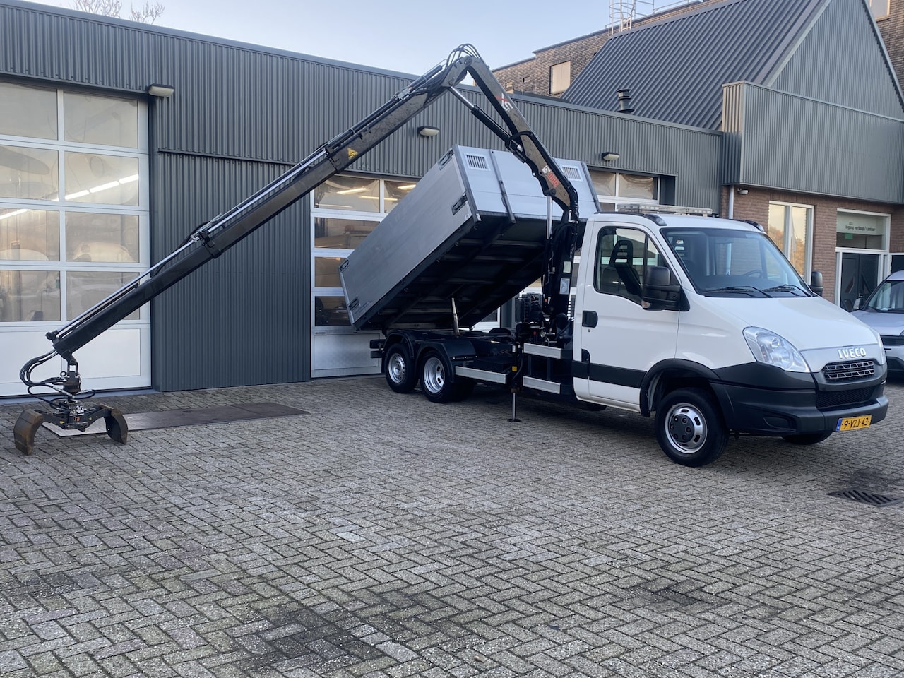 Iveco Daily - 50 C 14G 375 CNG Kipper Laadkraan Knijper Rotator 1610kg laadvermogen Be combi Liftas Clic - AutoWereld.nl