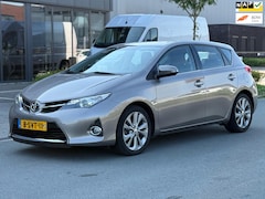 Toyota Auris - 1.4 D-4D-F 5DR AUTOMAAT/CRUISE/CAMERA