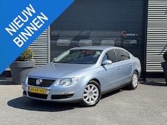 Volkswagen Passat - 2.0 FSI Sportline | Cruise Control | Airco | Xenon | Lichtmetalen Velgen |