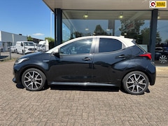 Toyota Yaris - 1.5 Hybrid Bi-tone-Half leder|Trekhaak