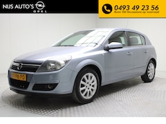 Opel Astra - 1.6 Cosmo | trekhaak | climate control | radio cd | cruise control