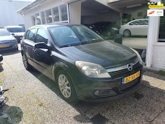Opel Astra - 1.6 Essentia Inruil Mogelijk