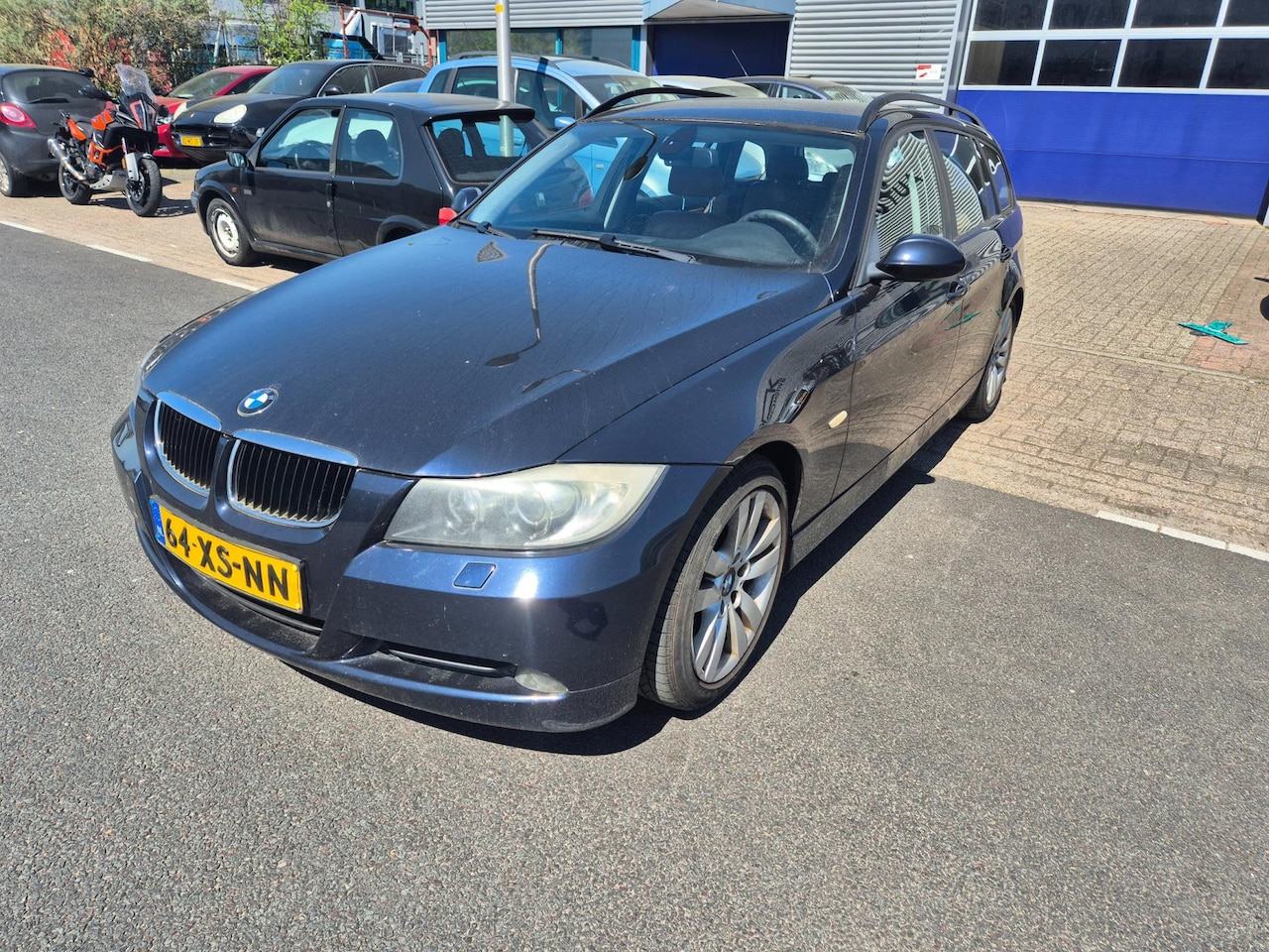 BMW 3-serie Touring - 320i 6bak High Executive Leer Nap Apk01-26 - AutoWereld.nl