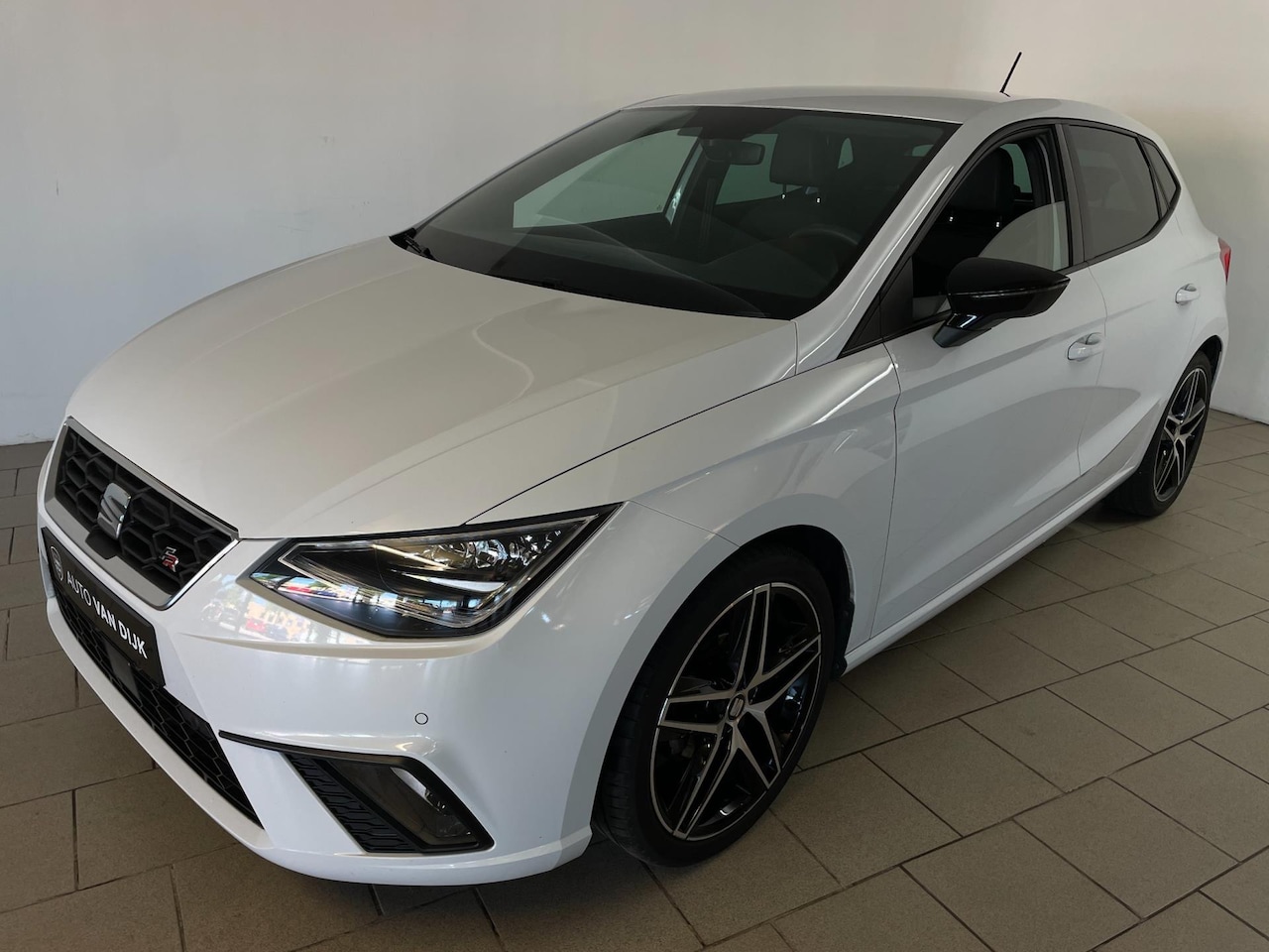 Seat Ibiza - 1.0 TSI FR Business Intense Plus AIRCO CLIMA NAVI CRUISE BLUETOOTH STOEL VERW ELEK RAMEN V - AutoWereld.nl