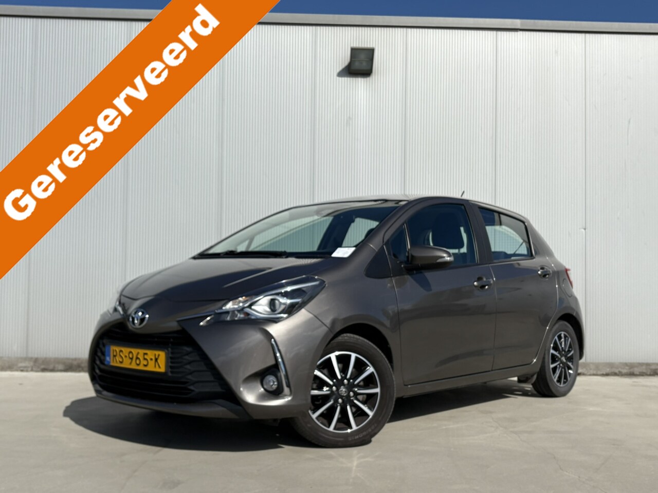 Toyota Yaris - 1.5 VVT-i Aspiration | Trekhaak - AutoWereld.nl