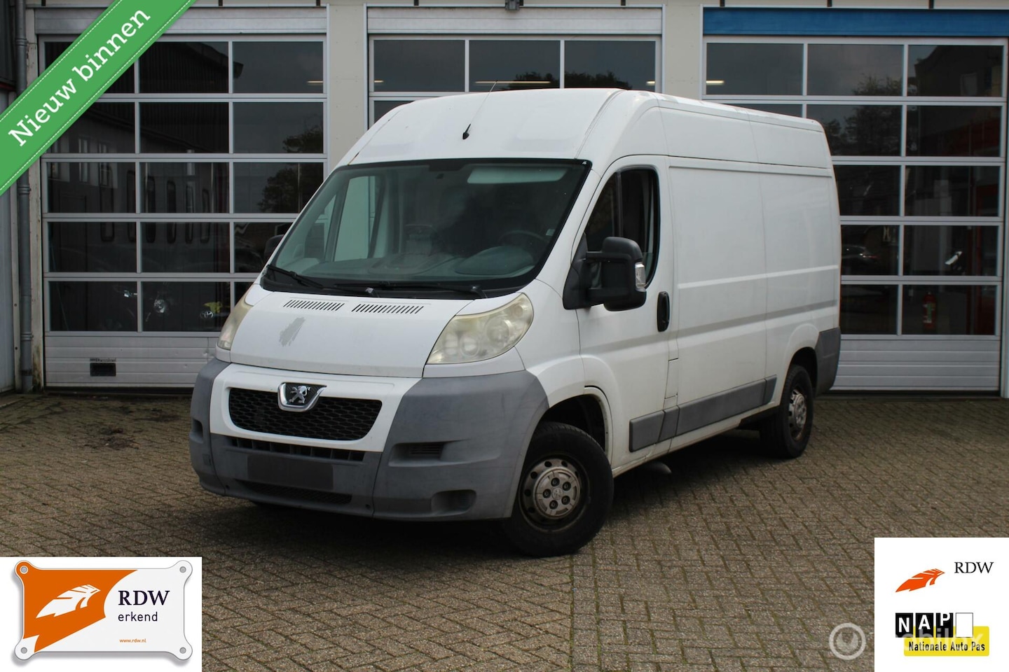 Peugeot Boxer - Bus 330 2.2 HDI 88KW L2H2 AIRCONDITIONING CRUISE CONTROL ELEKTRISCHE RAMEN STUURBEKRACHTIG - AutoWereld.nl