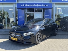 Mercedes-Benz A-klasse - 180 Business Solution AMG Automaat Sfeer verlichting, Elektrisch wegklapbare trekhaak Info