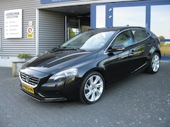 Volvo V40 - 1.6 T3 150PK Summum