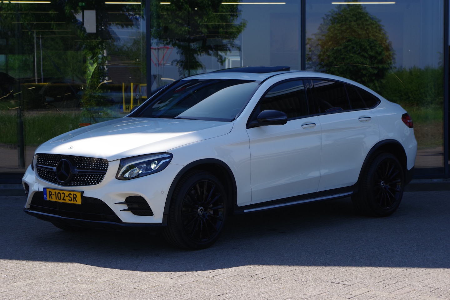 Mercedes-Benz GLC-klasse Coupé - 250 4MATIC 245 PK AMG-Line, Schuif-Kanteldak, LED, Camera, Burmester - AutoWereld.nl